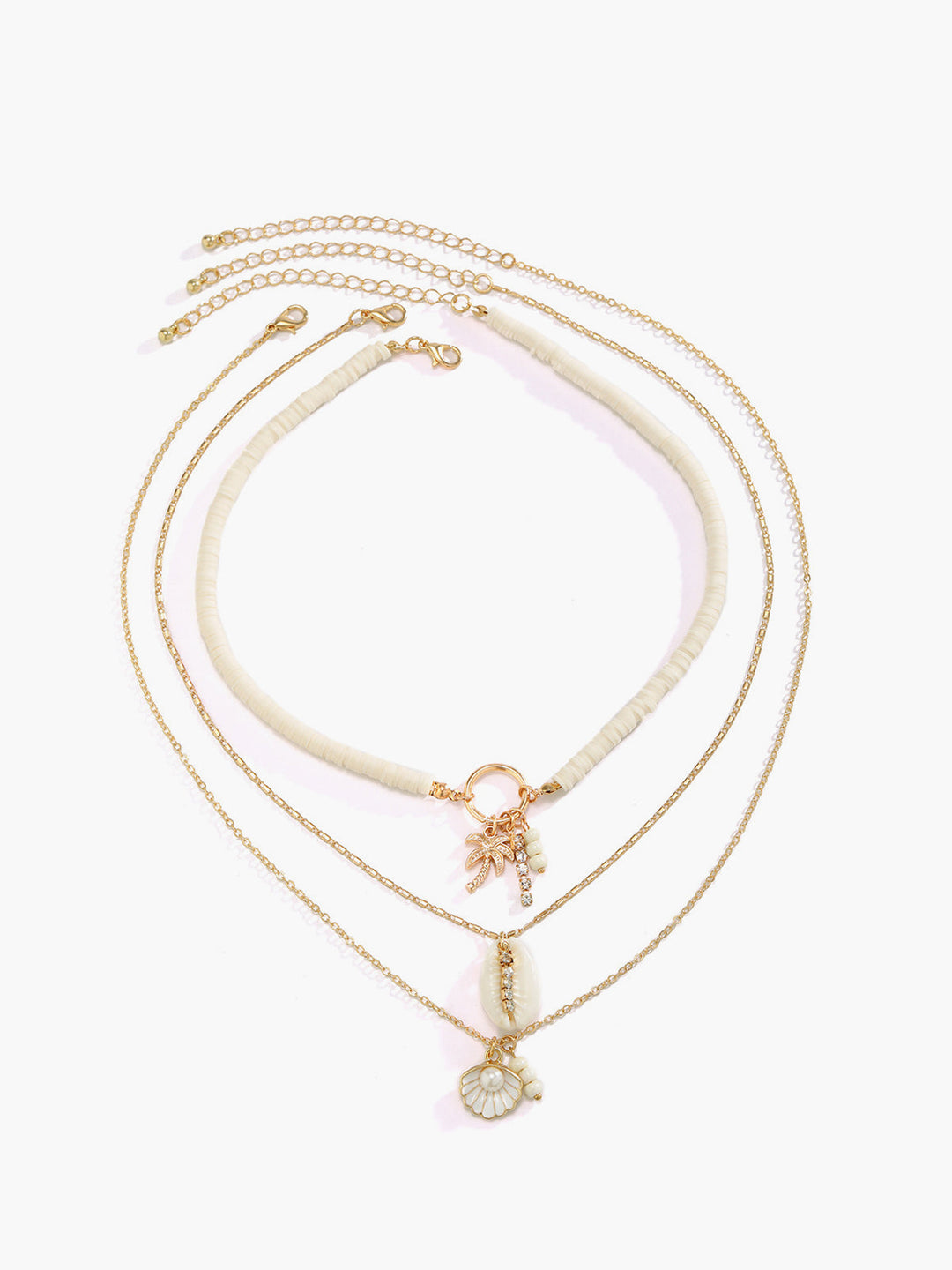 Collier ras du cou à trois rangs de coquillages