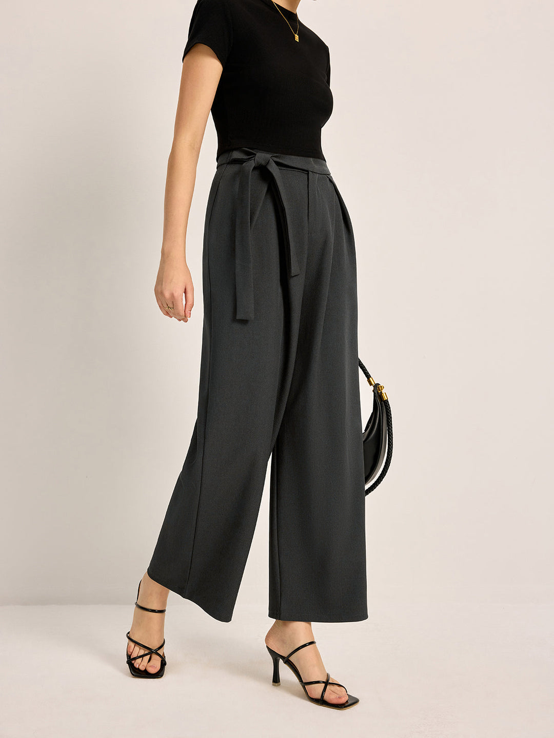 Pantalons à taille mi-haute avec ceinture et poches