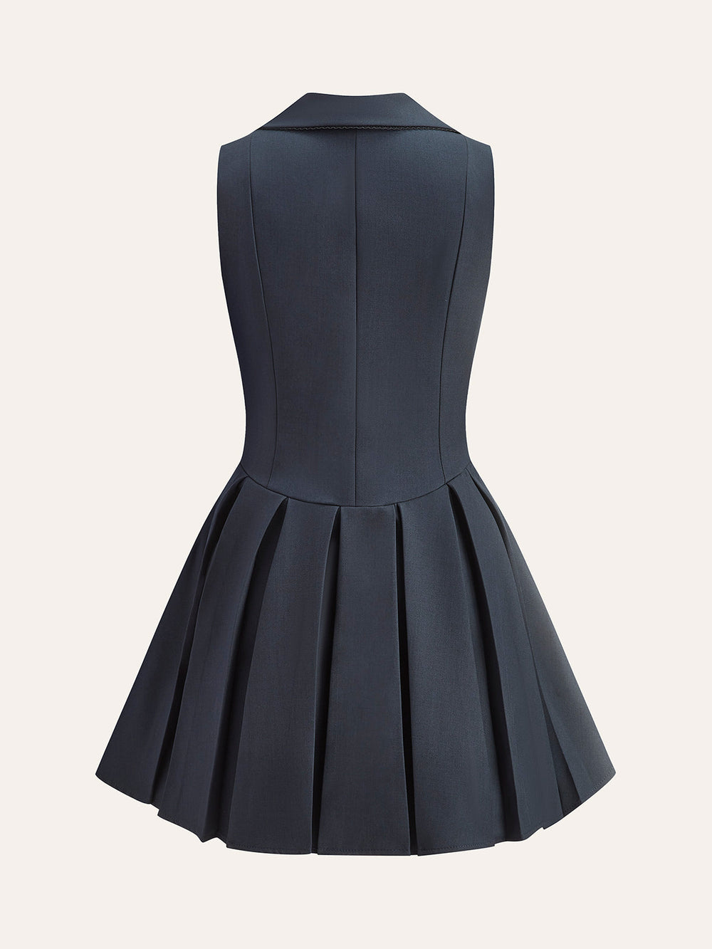 Robe à plis avec détail de col large