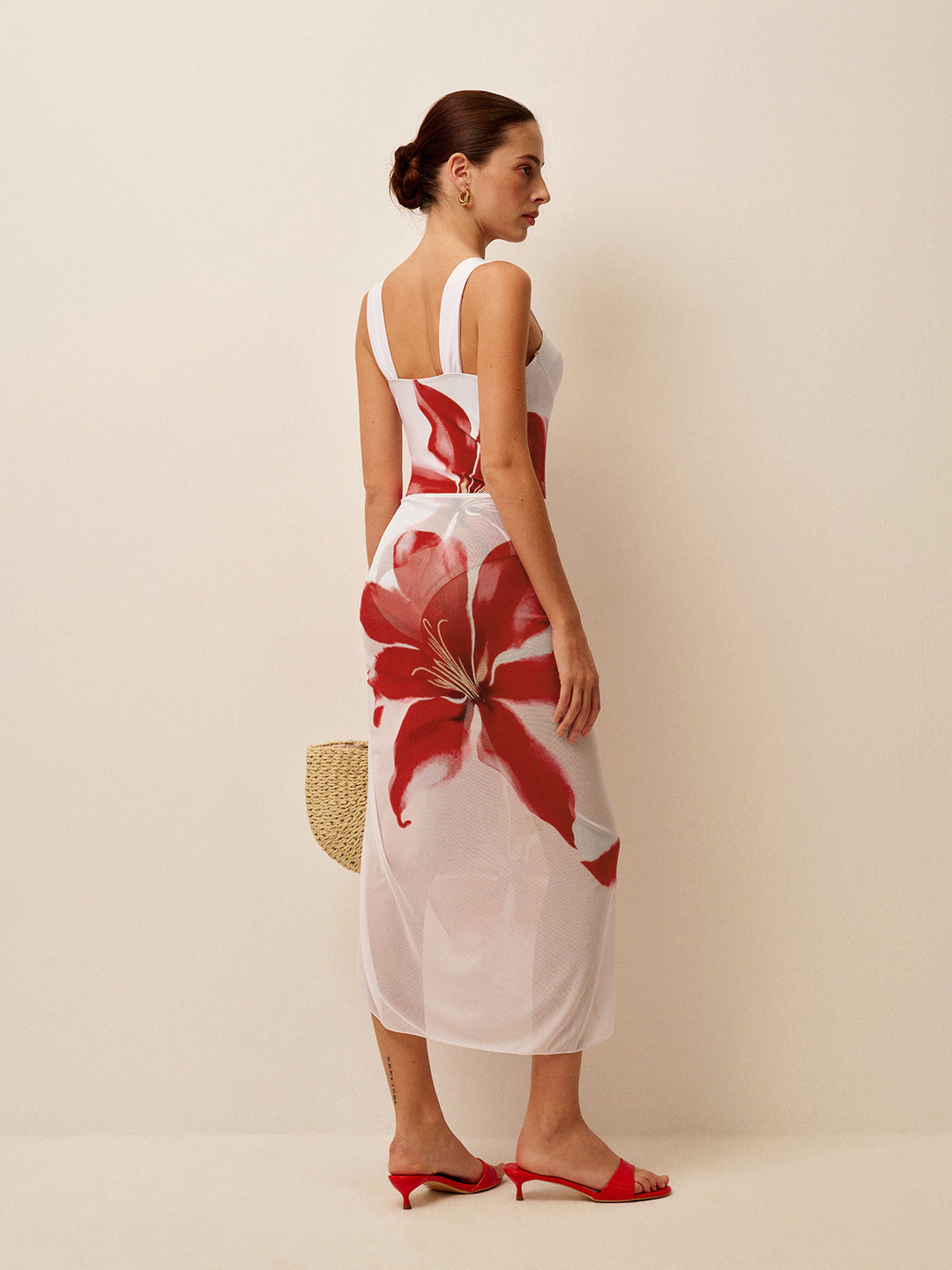 Ensemble une pièce style corset avec couverture drapée