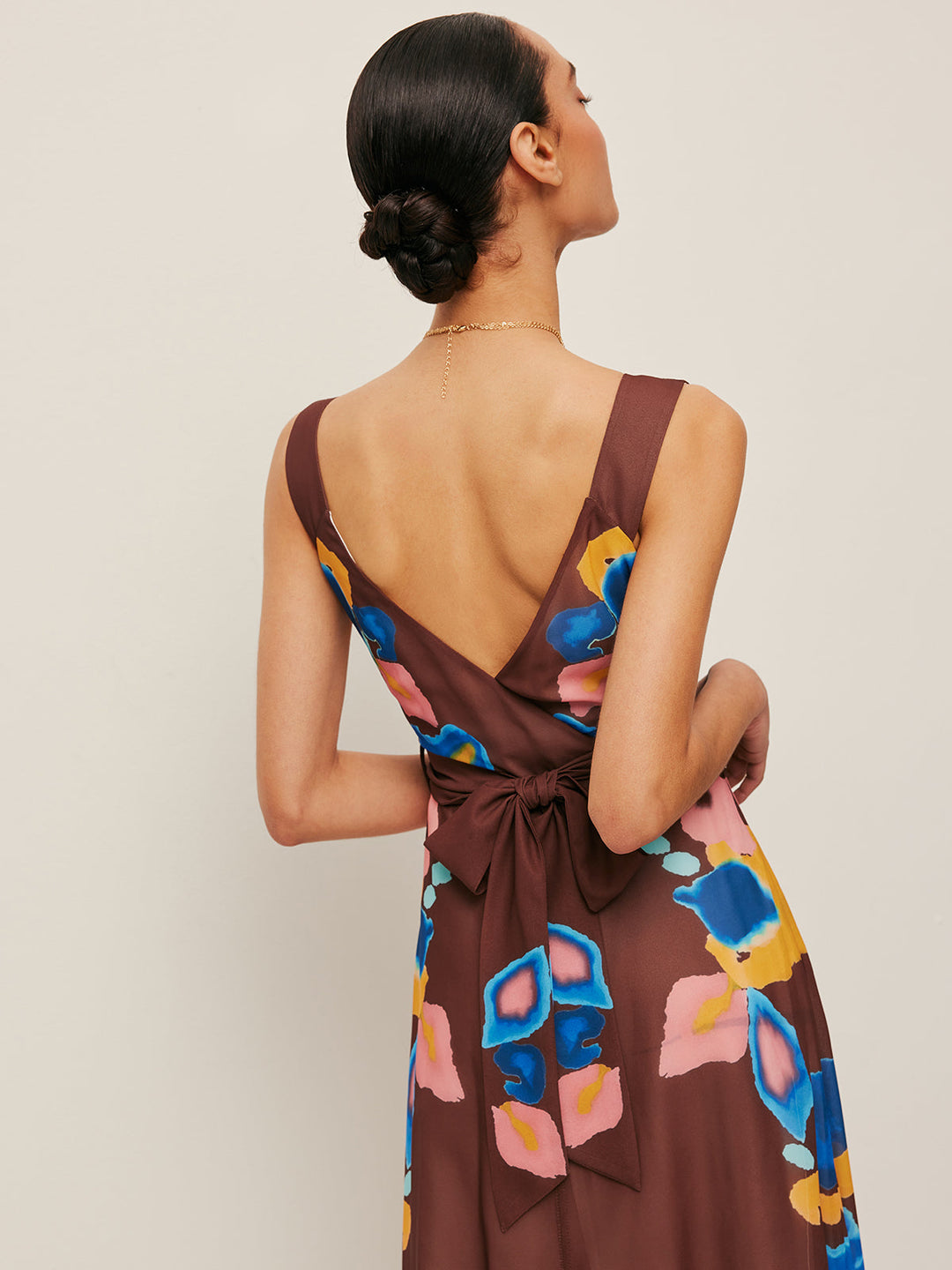 Robe Imprimée à Volants et Détails de Noeud au Dos