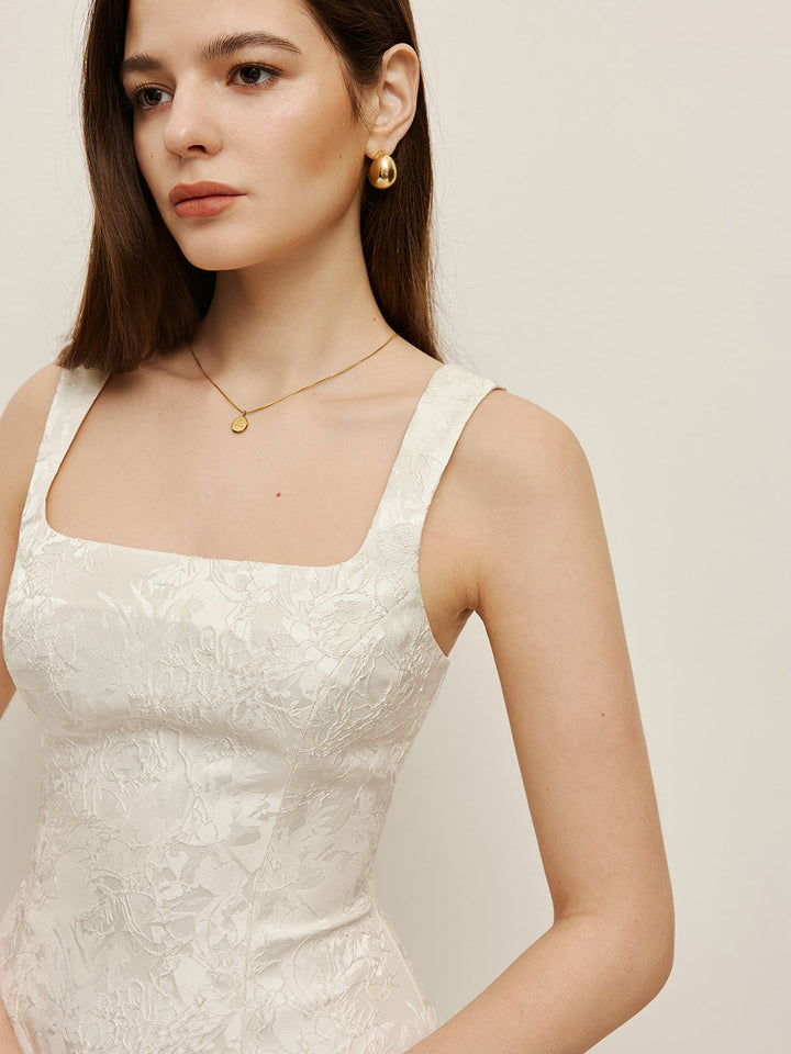 Robe mi-longue Jacquard à col carré
