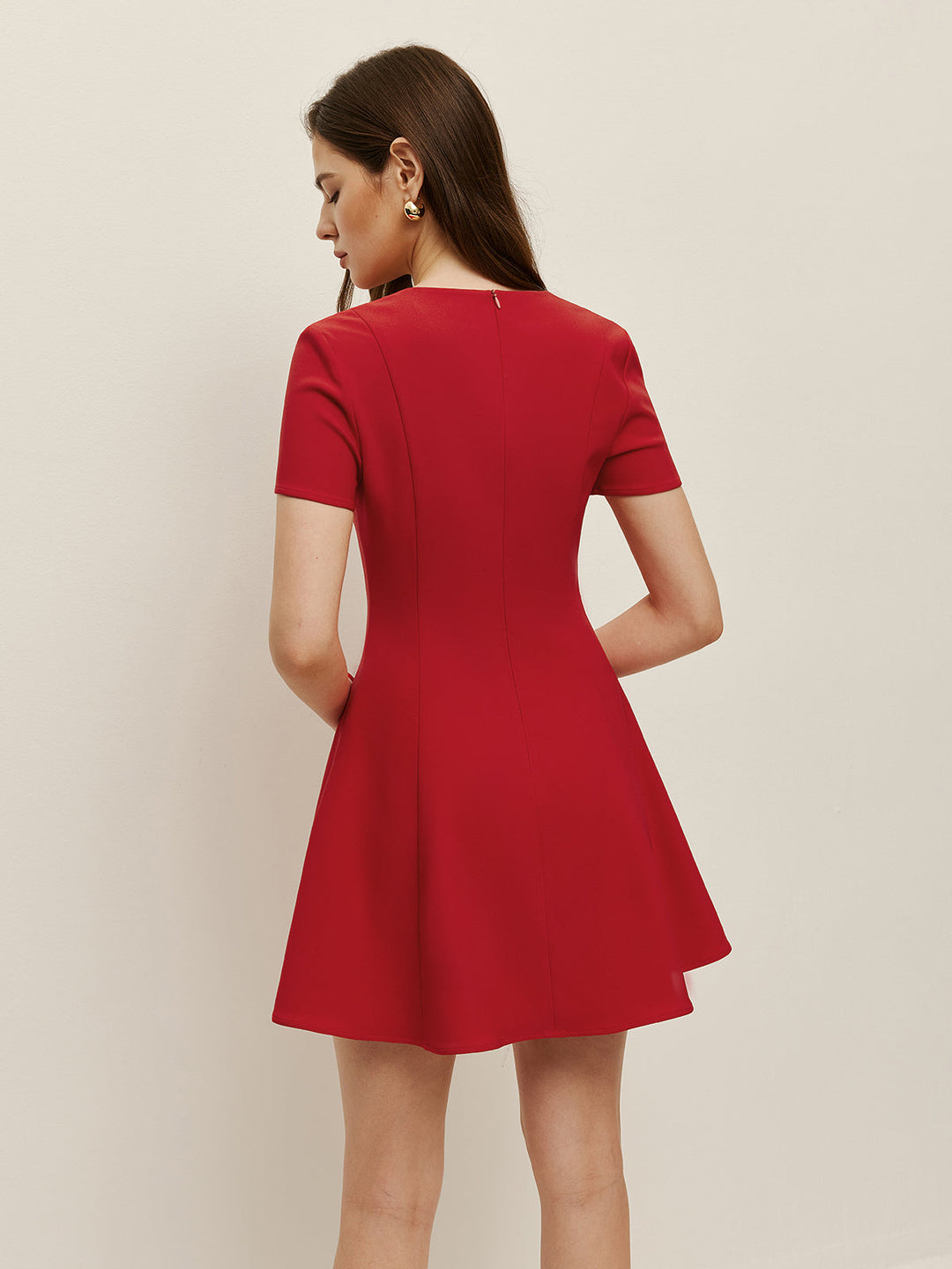 Robe à col en V avec nœud