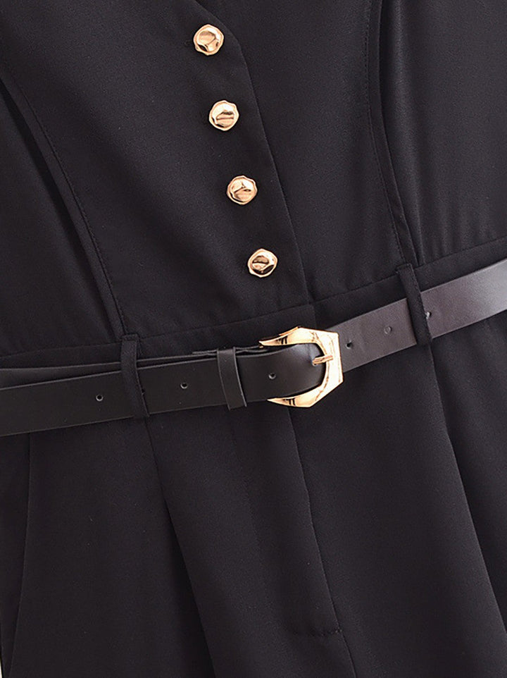 Combinaison Jumpsuit à ceinture et détail bouton doré