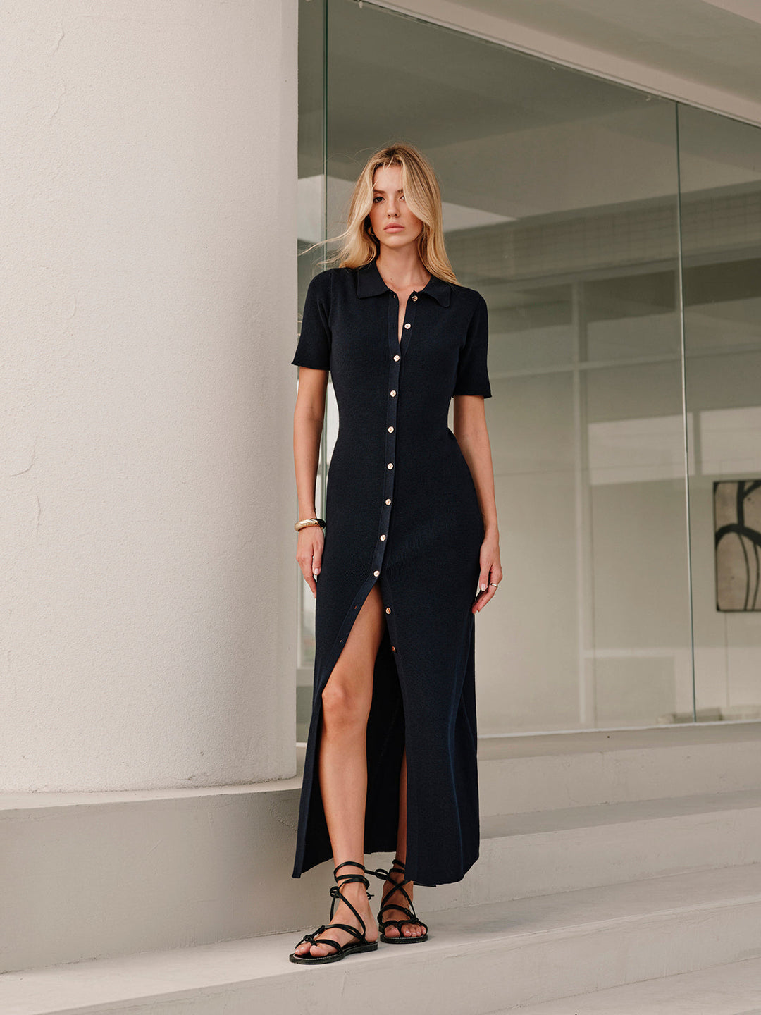 Robe Mi-longue à Col Boutonnière en Métal