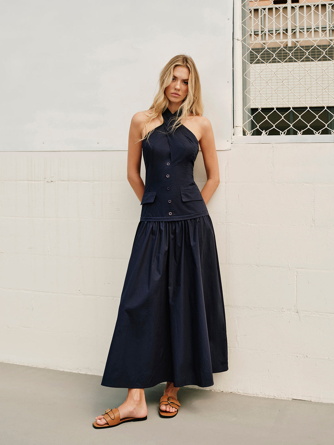 Robe à col bénitier avec fermeture éclair et poches