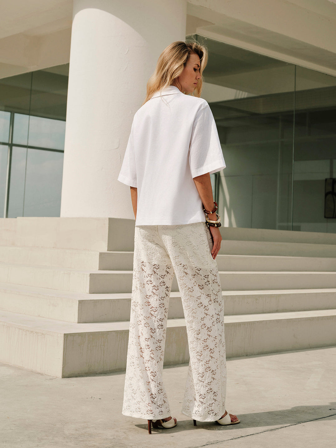 Pantalon à cordon de taille mi-haute en dentelle