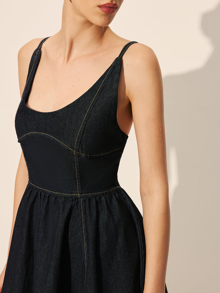 Robe patineuse évasée en jean sans dos