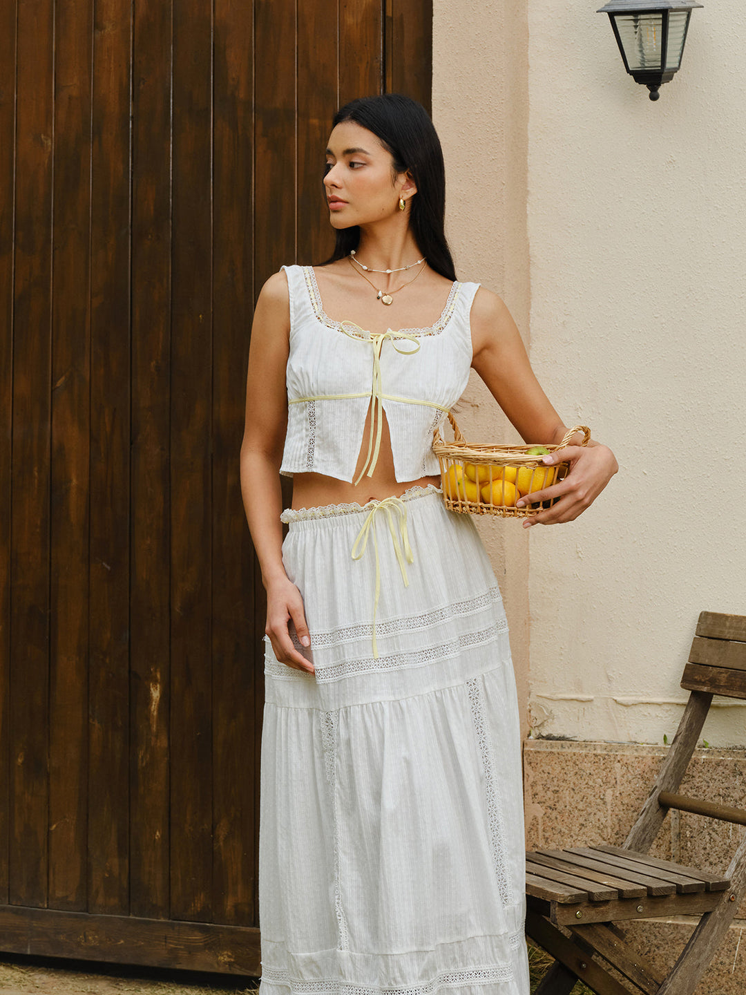 Ensemble Jupe à Dos Nu et Haut Court à Lacets
