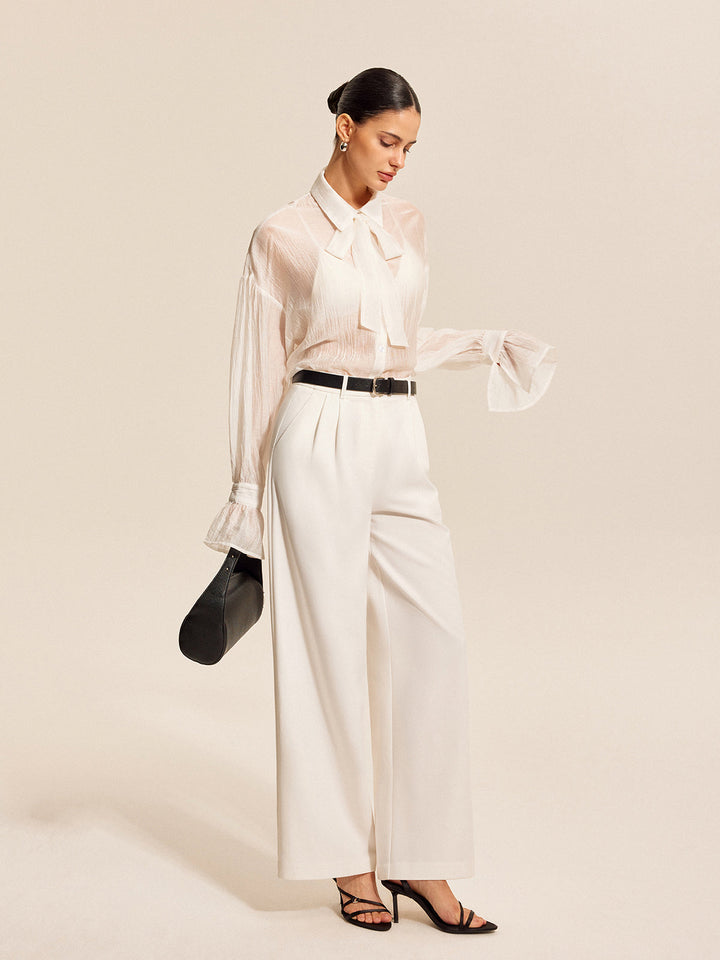 Blouse à nœud transparent