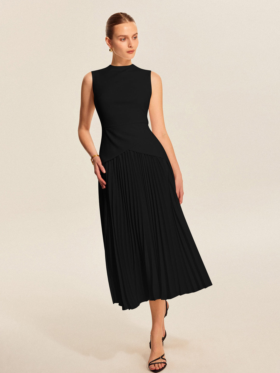 Robe Sans Manches Plissée