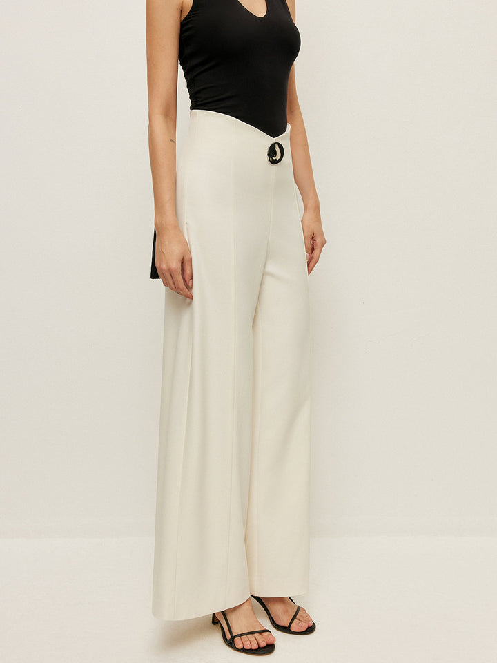 Pantalons Taille Haute Jambe Large Avec Détail Boucle
