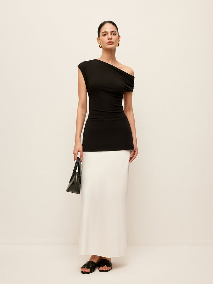 Blouse à col asymétrique et fente