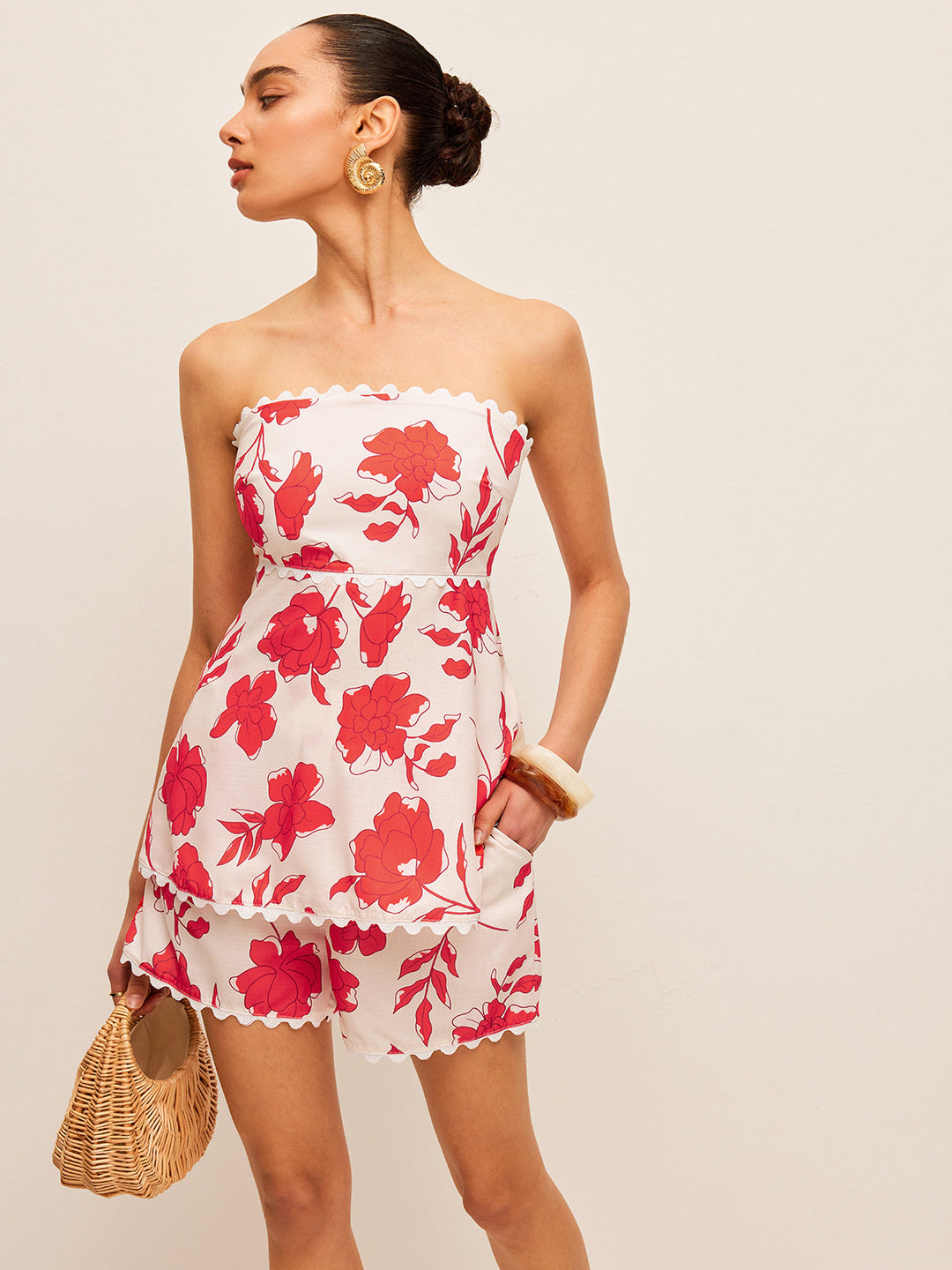 Ensemble Short Short à Décolleté Bardot Fleuri avec Poches