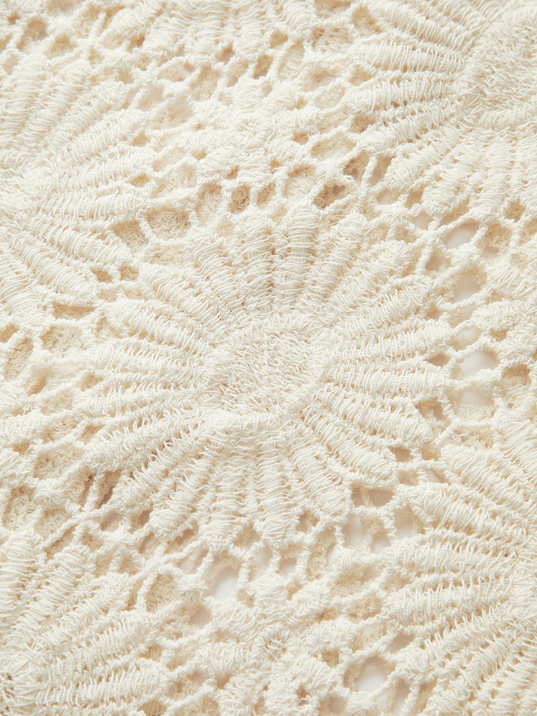 Cardigan Boutonné Fleuri au Crochet