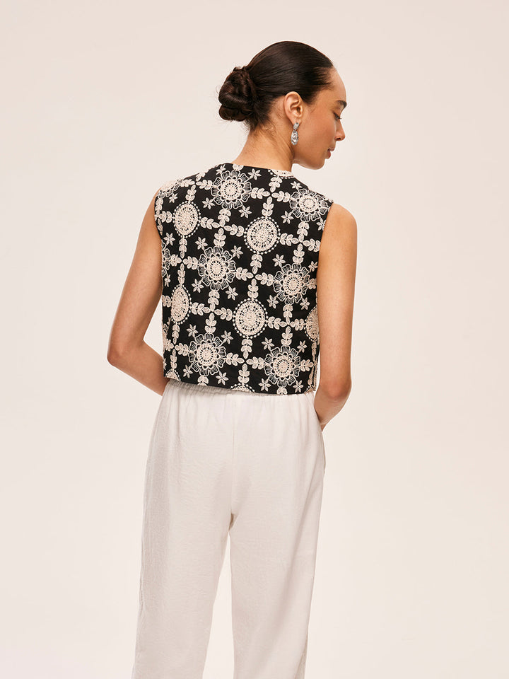 Gilet à nouer en coton brodé