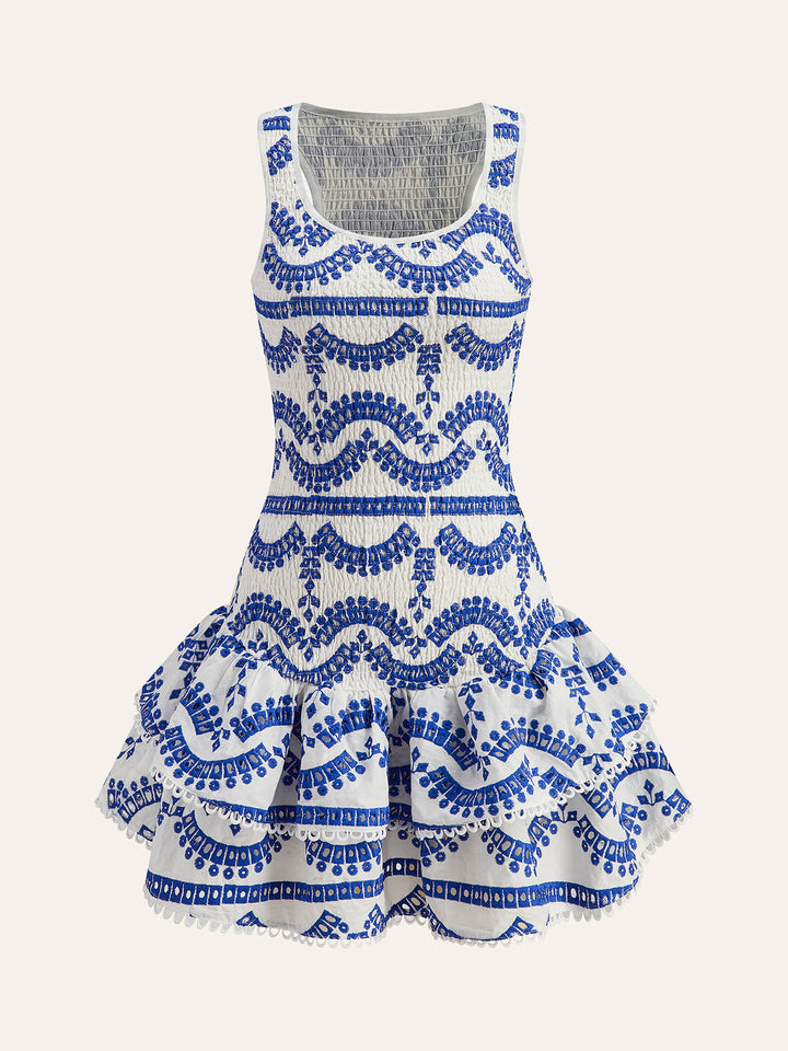 Robe sans manches à volants et broderies