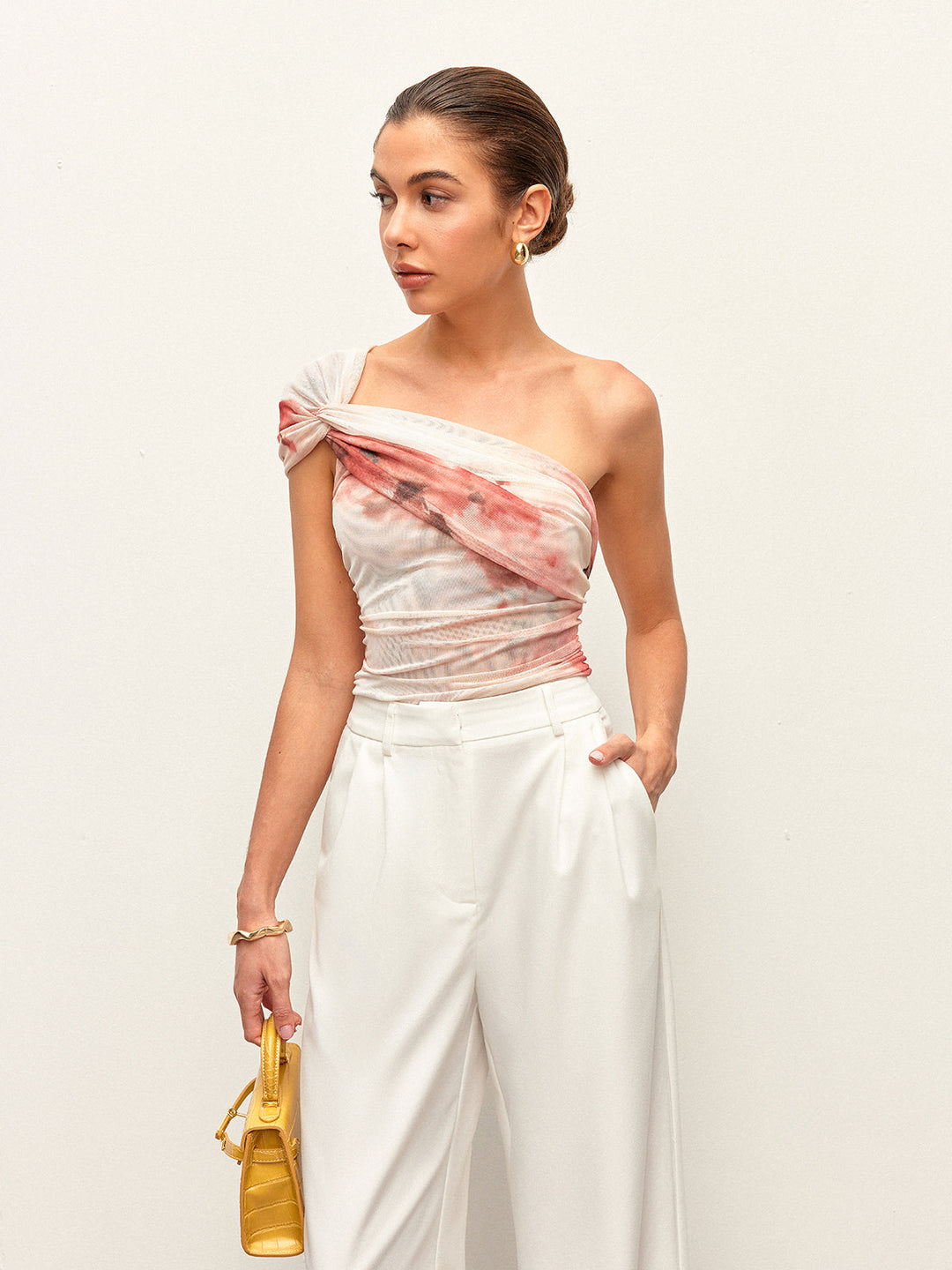 Top Une Épaule Semi-Transparente