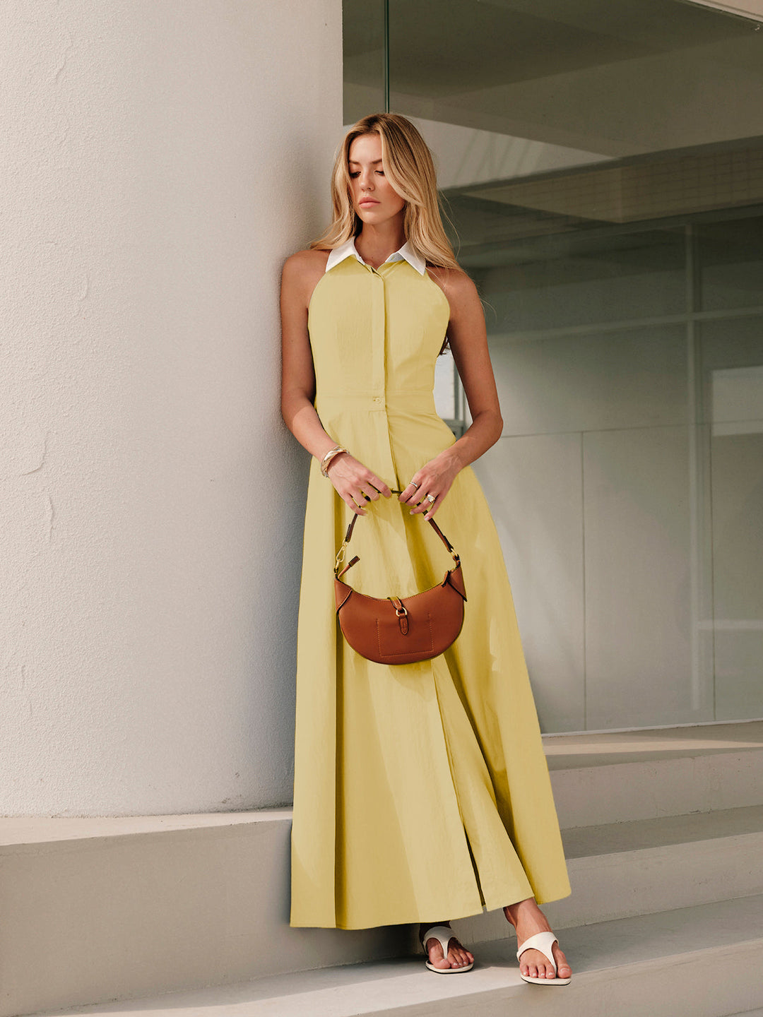 Robe Sans Manches à Col Boutonné