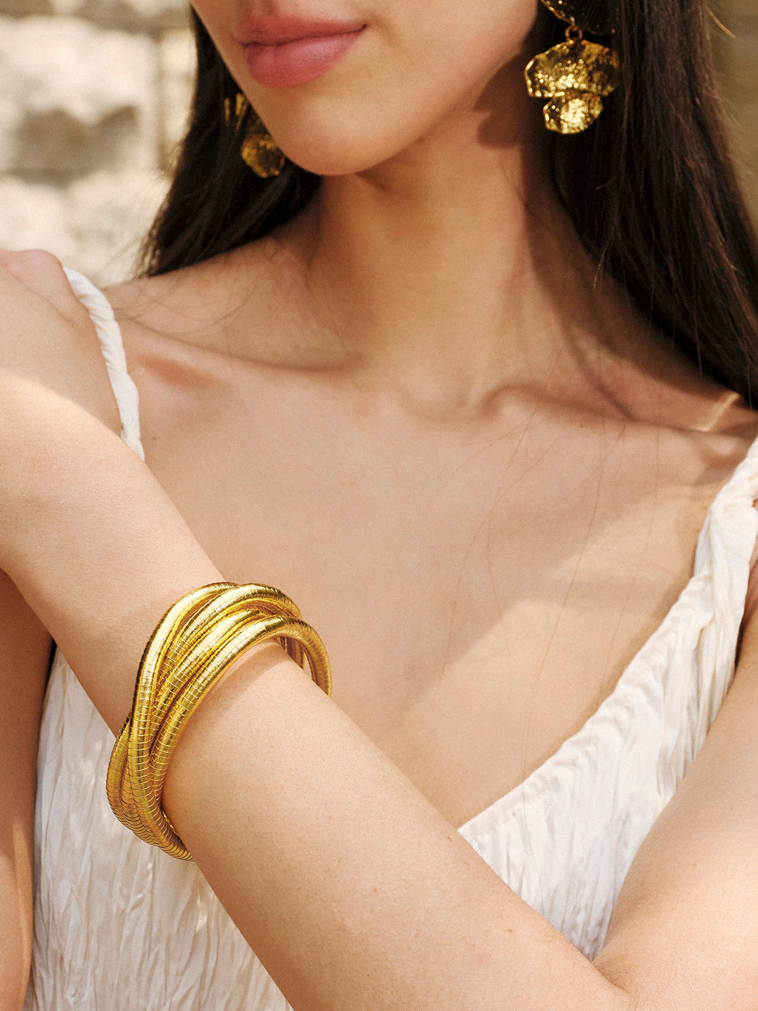 Collier torsadé et malléable doré