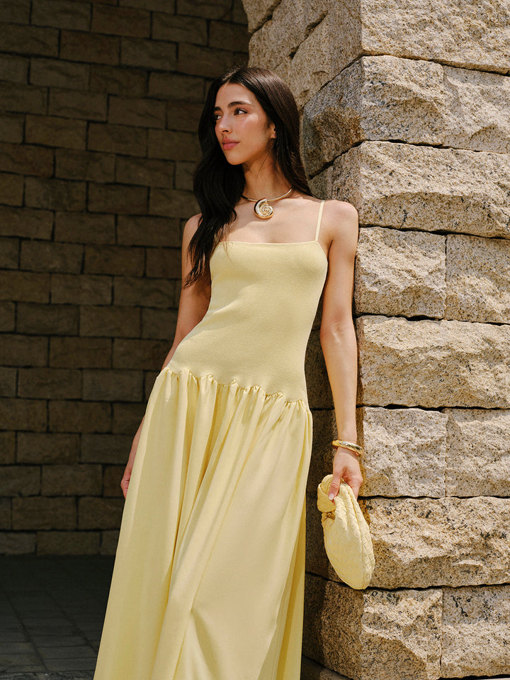 Robe Pull Col Roulé à Ourlet Plissé