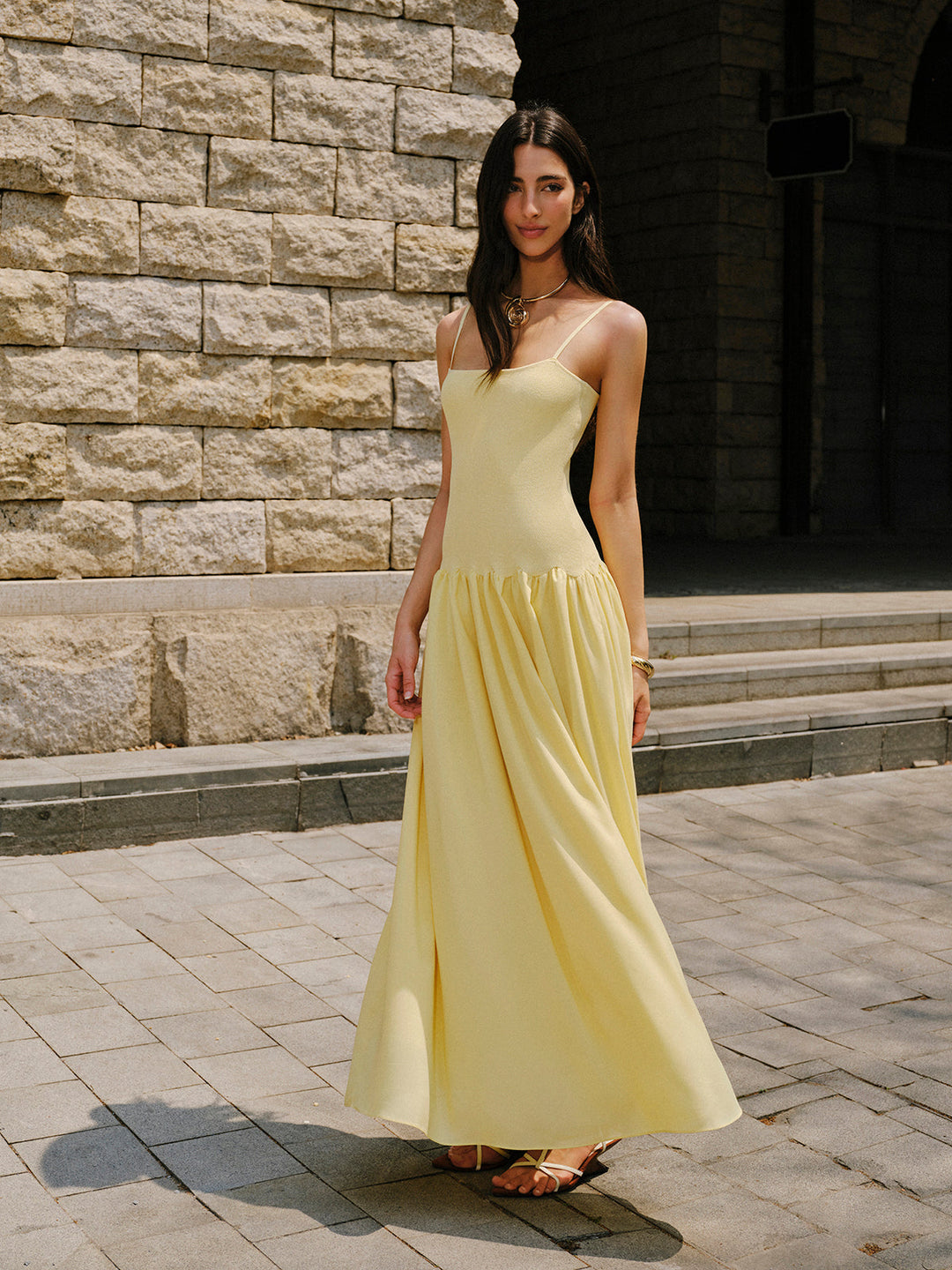Robe Pull Col Roulé à Ourlet Plissé