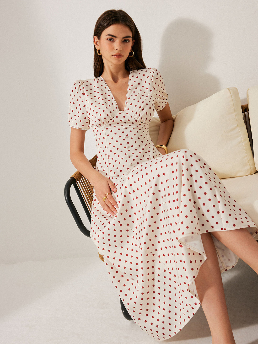 Robe à pois avec manches bouffantes