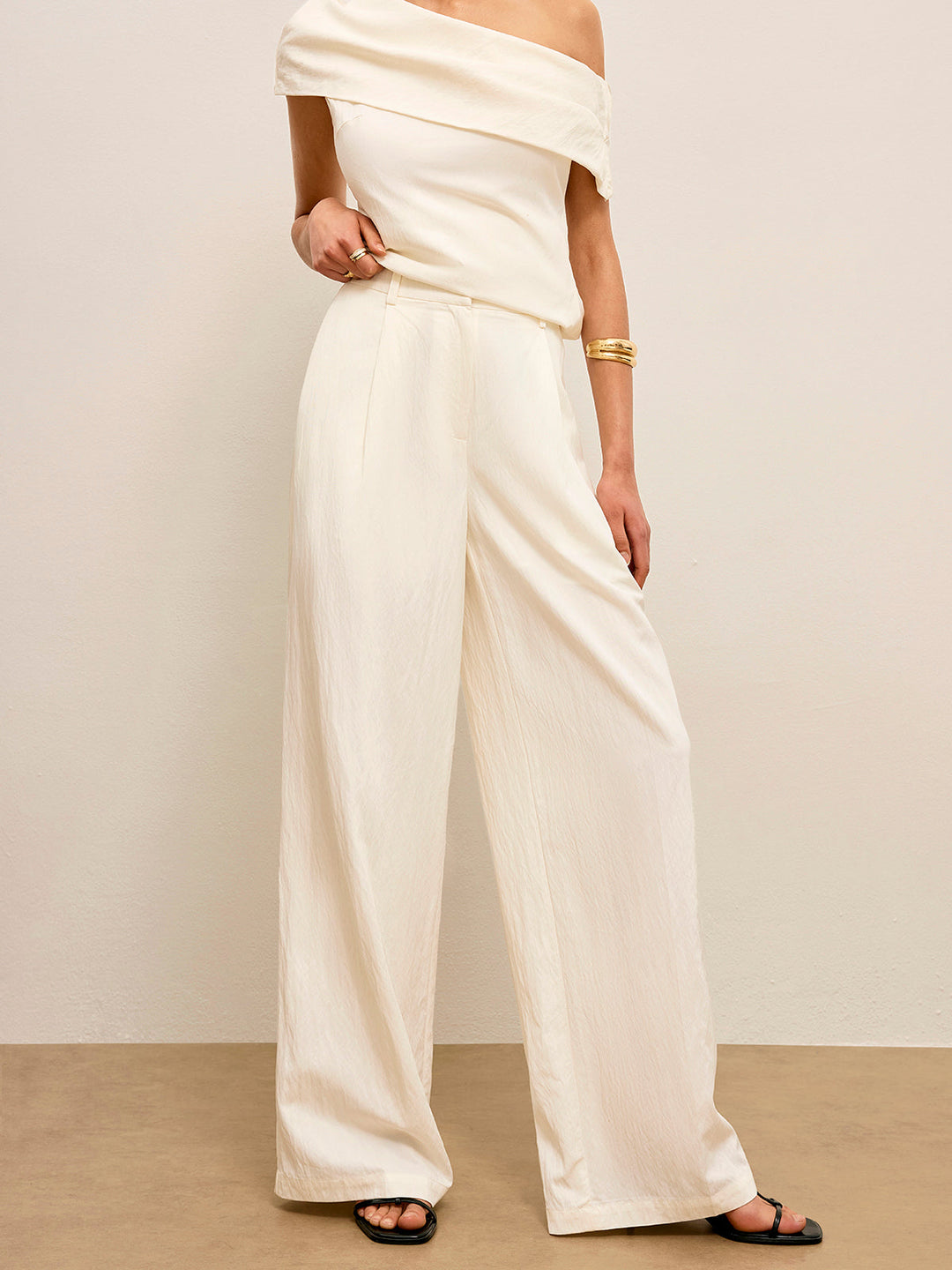 Pantalon mi-taille avec détail de poche