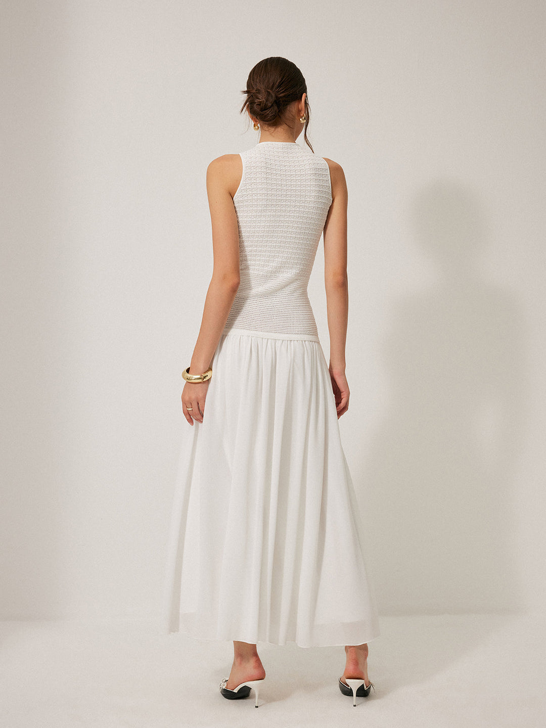 Robe sans manches en maille semi-transparente