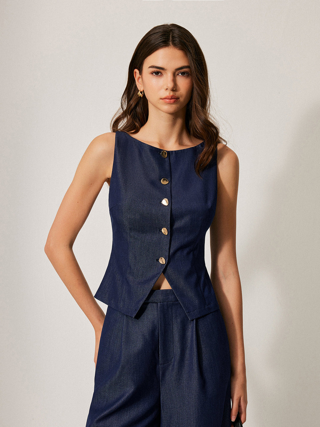 Gilet sans manches à boutonnage avant