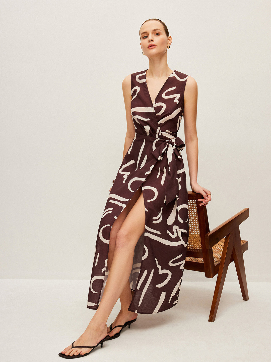 Robe portefeuille imprimé abstrait avec ceinture