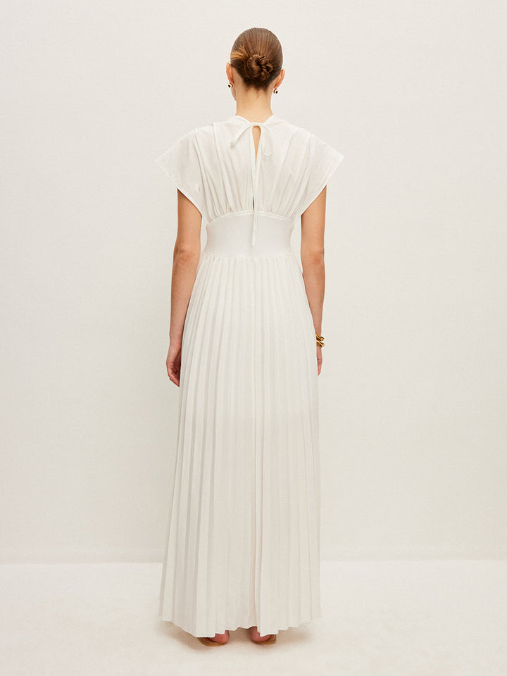Robe à Manches Courtes Plissées