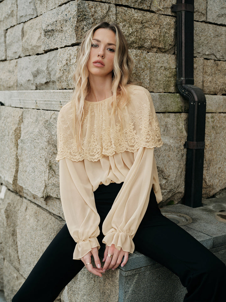 Blouse Semi-Transparente en Dentelle et Mousseline