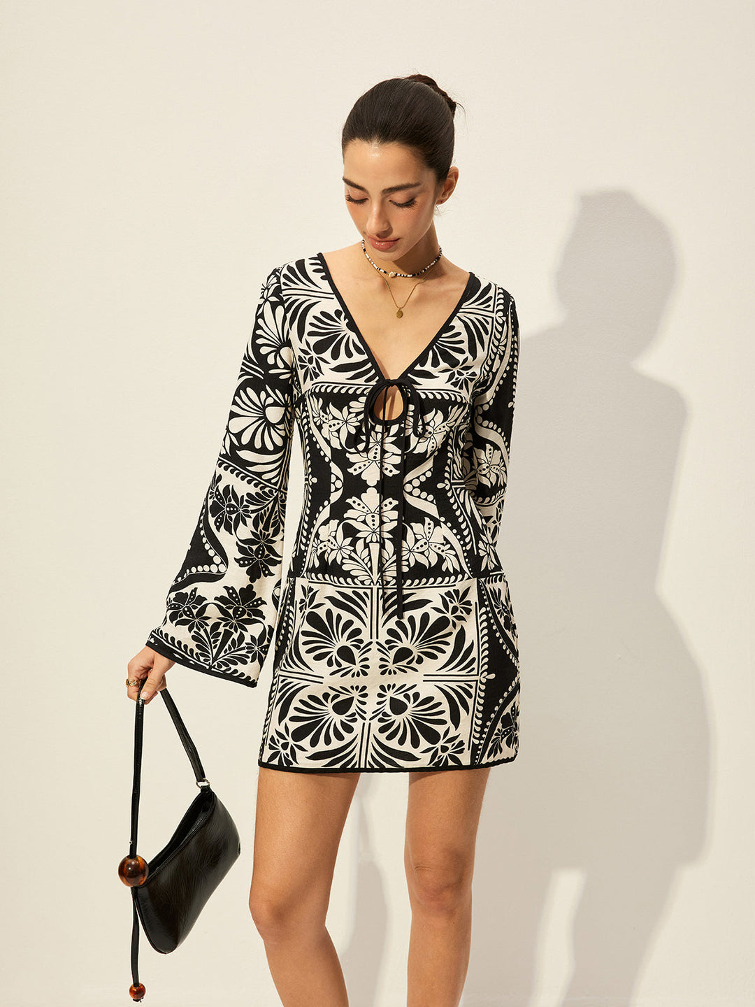 Robe à manches cloche à nouer imprimée
