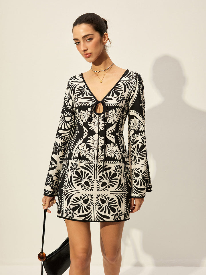 Robe à manches cloche à nouer imprimée