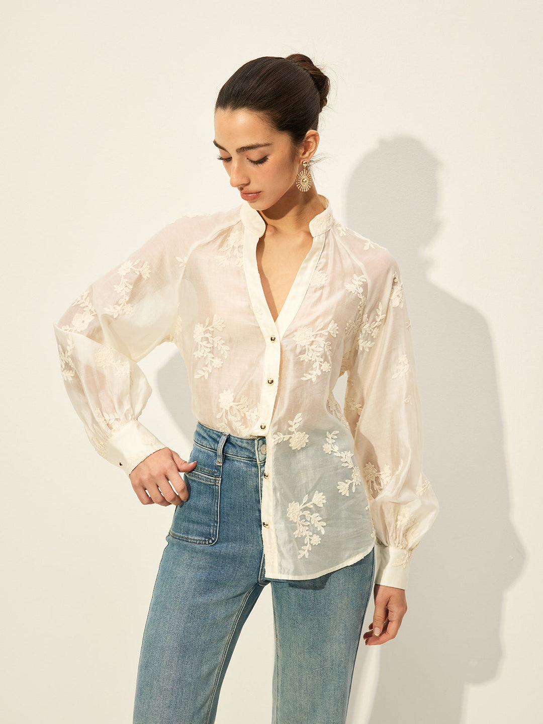 Blouse Boutonnée Semi-Transparente Brodé