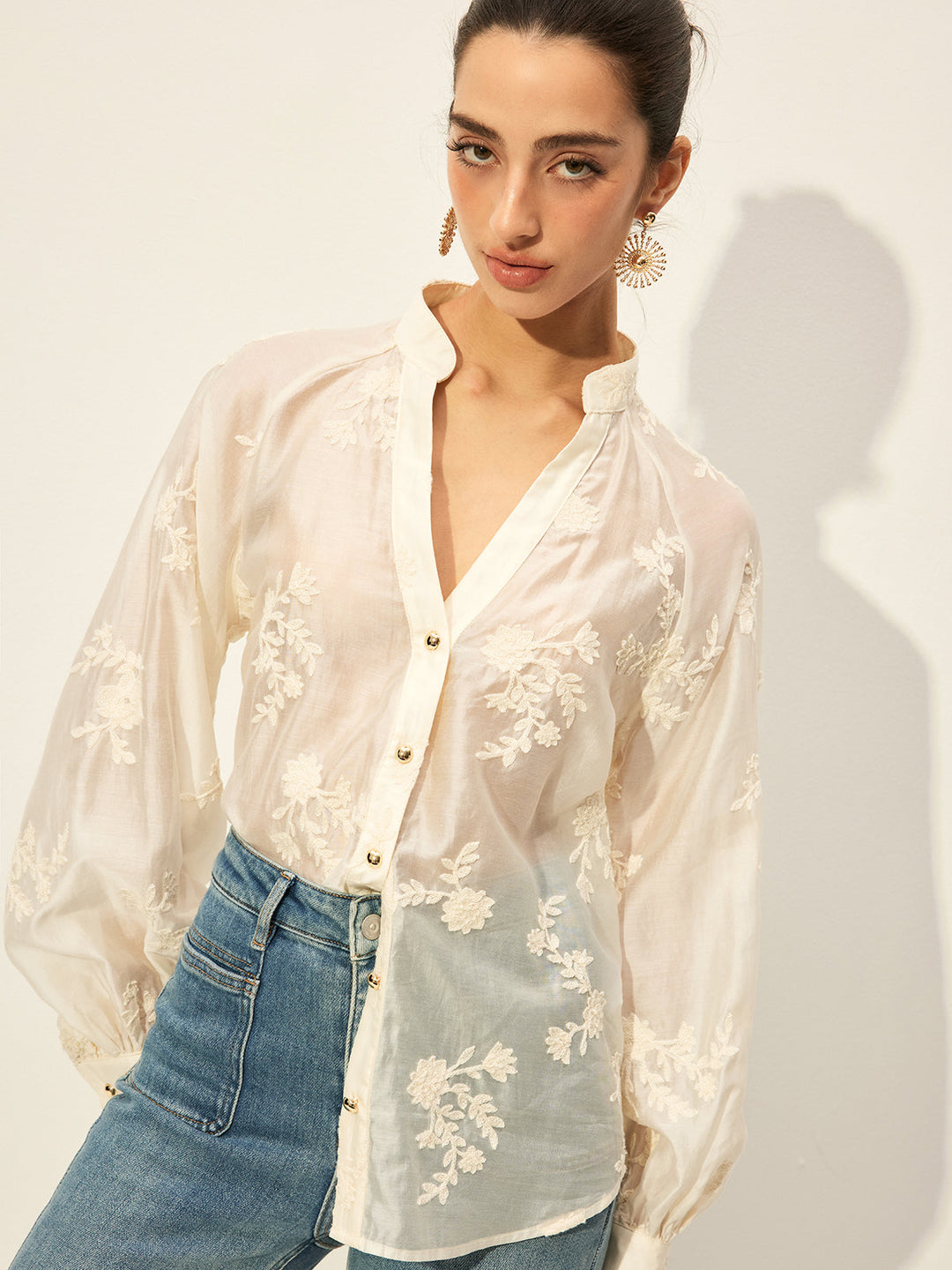 Blouse Boutonnée Semi-Transparente Brodé