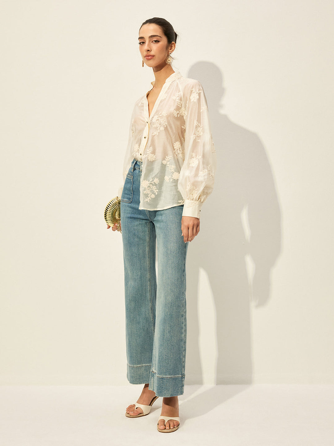 Blouse Boutonnée Semi-Transparente Brodé
