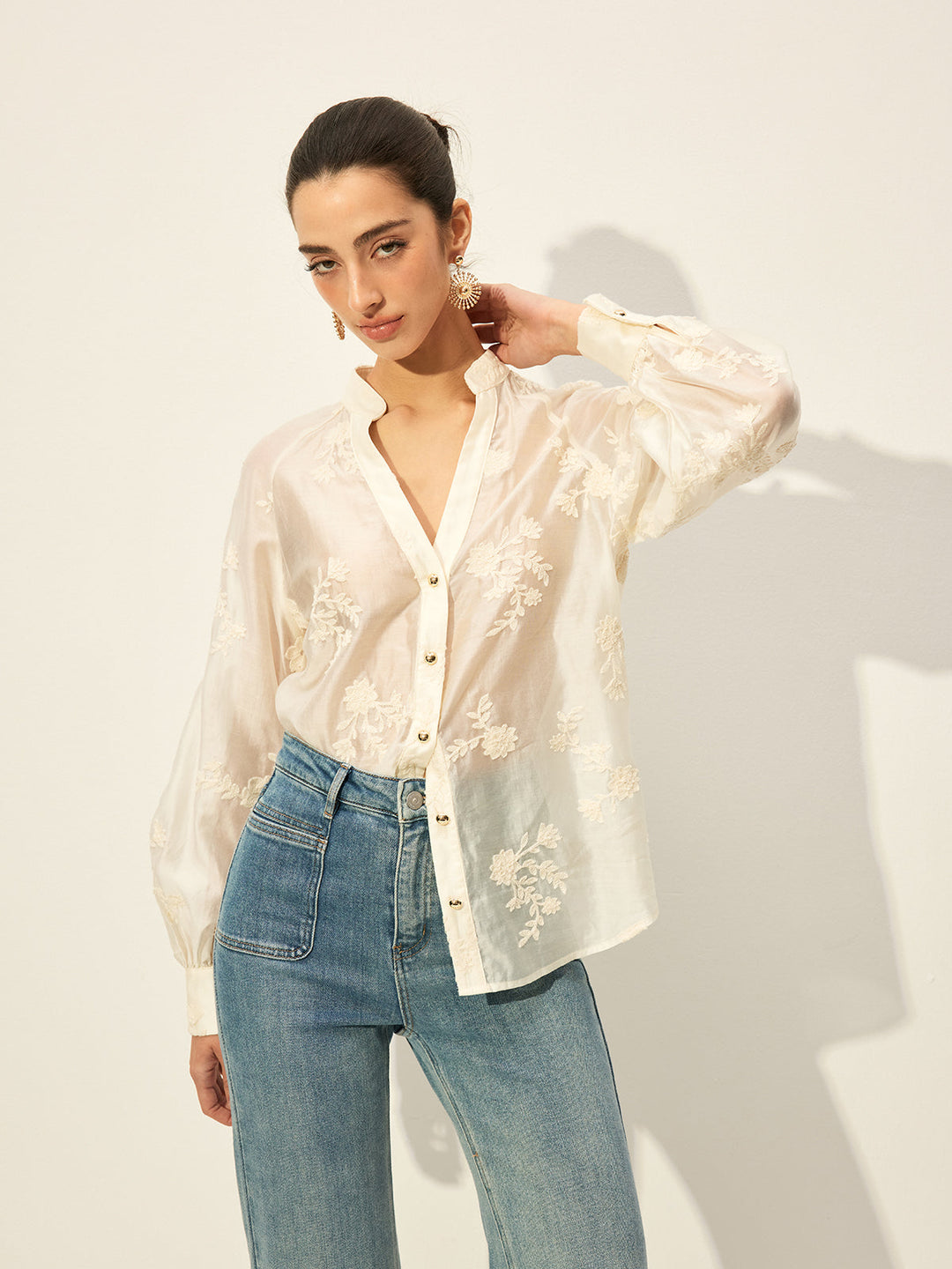 Blouse Boutonnée Semi-Transparente Brodé