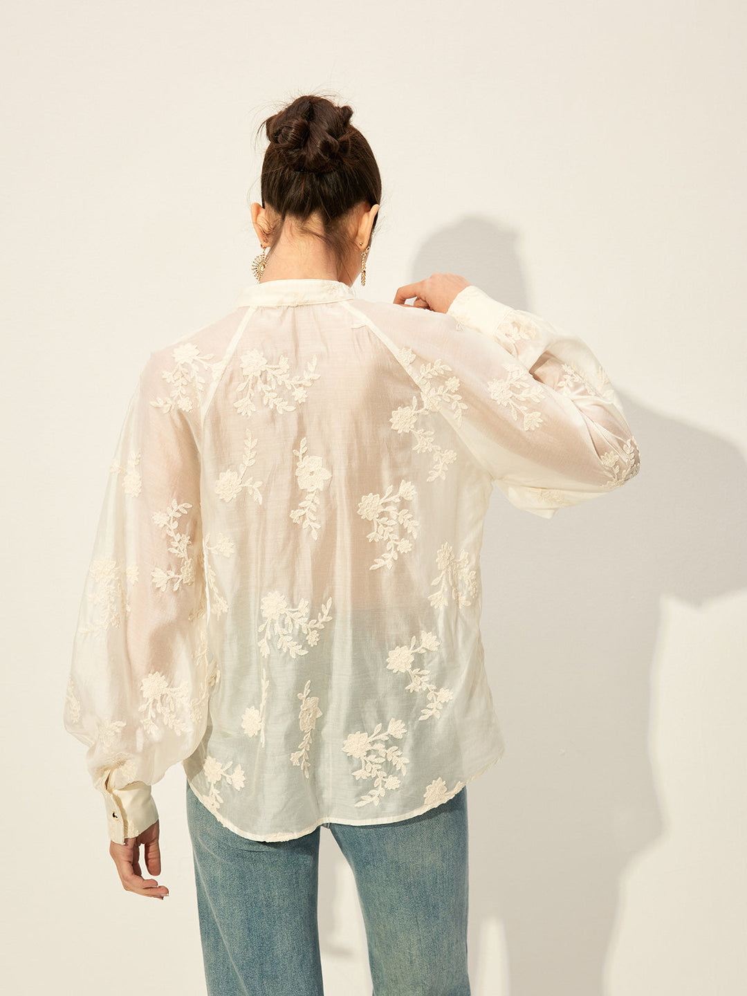 Blouse Boutonnée Semi-Transparente Brodé
