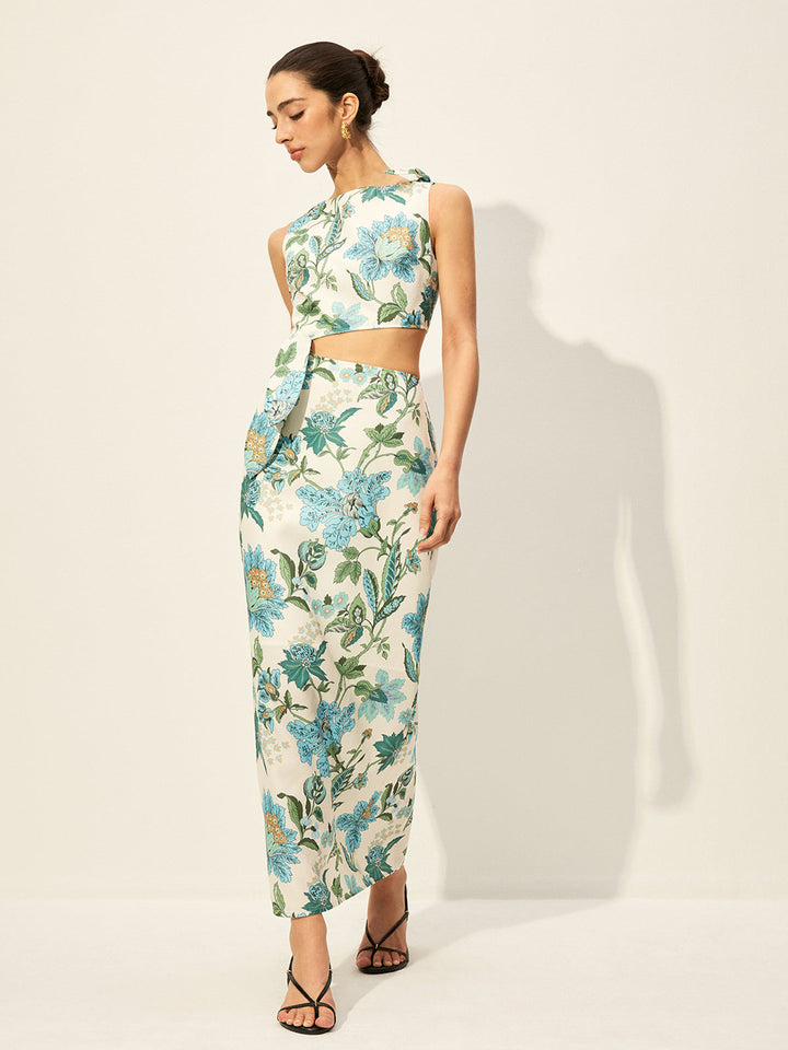 Robe à découpes florales