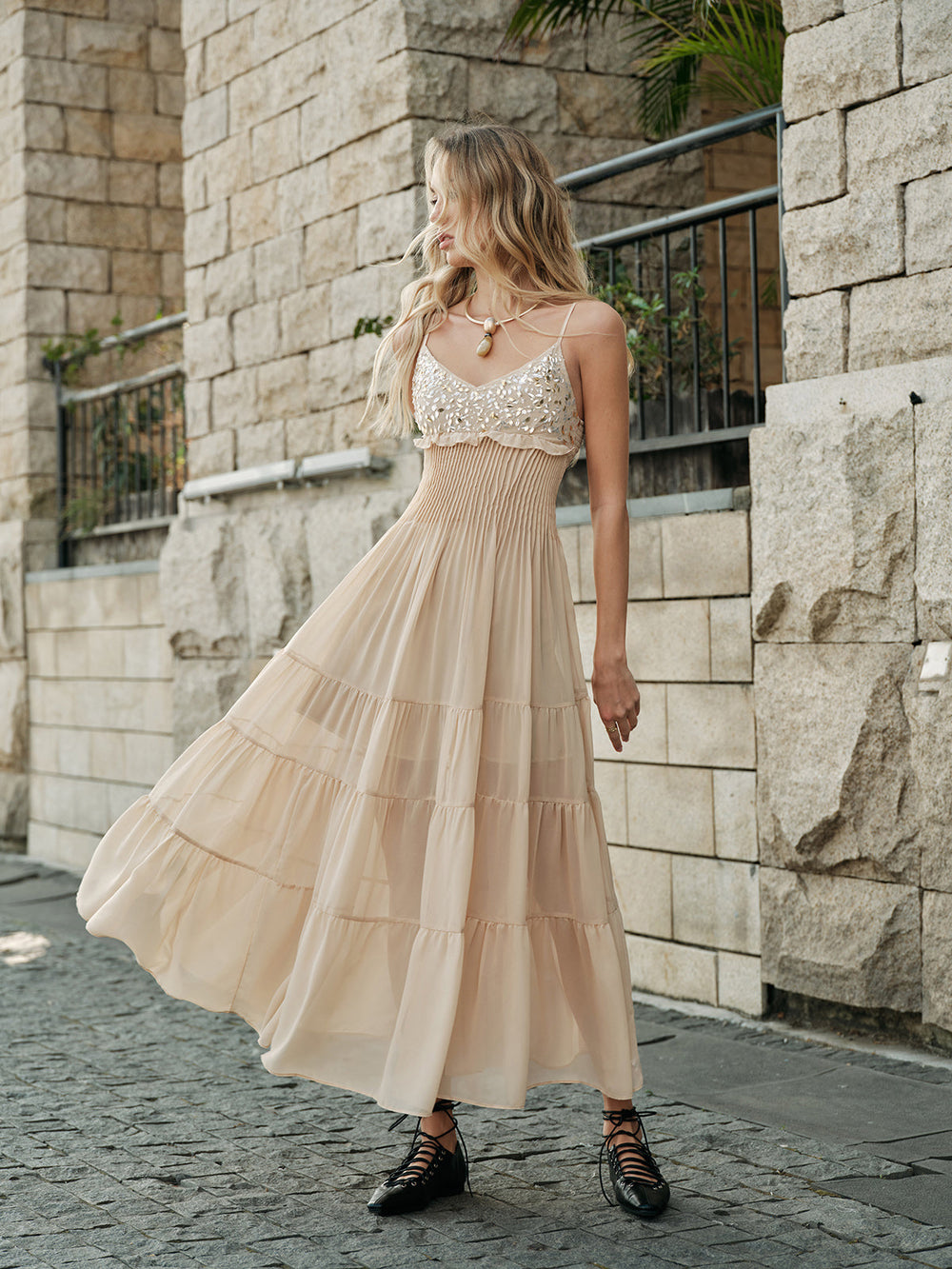 Robe Habillée Brodé Semi-Transparent à Volants