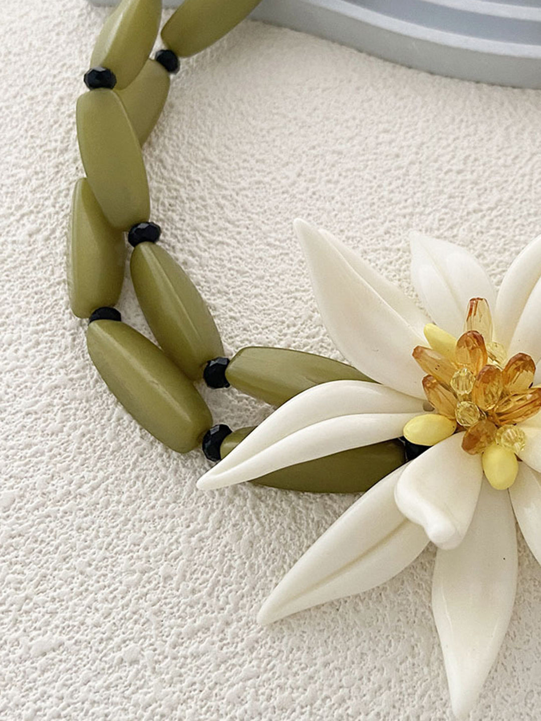 Bracelet à breloques florales