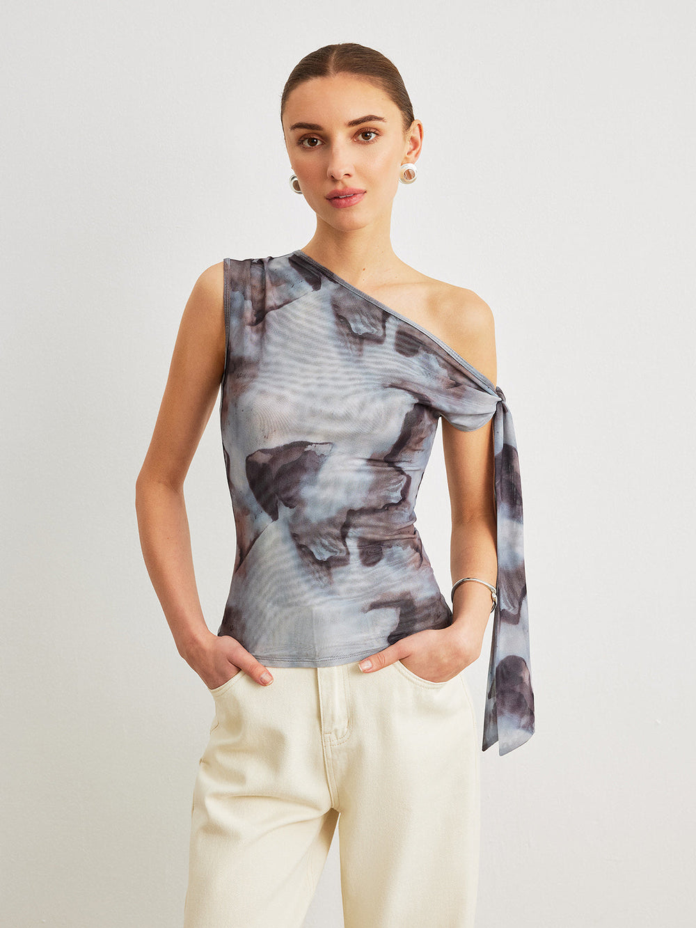 Blouse en maille à col asymétrique style bohème