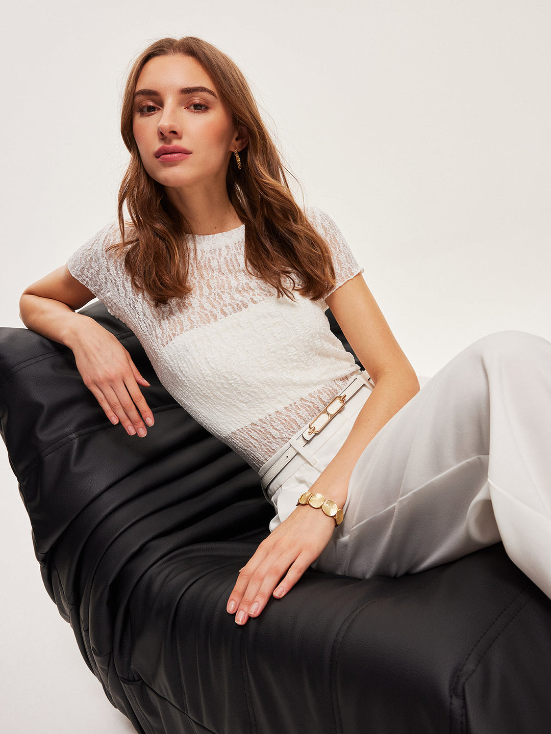 T-shirt à Manches Courtes en Dentelle Semi-Transparente