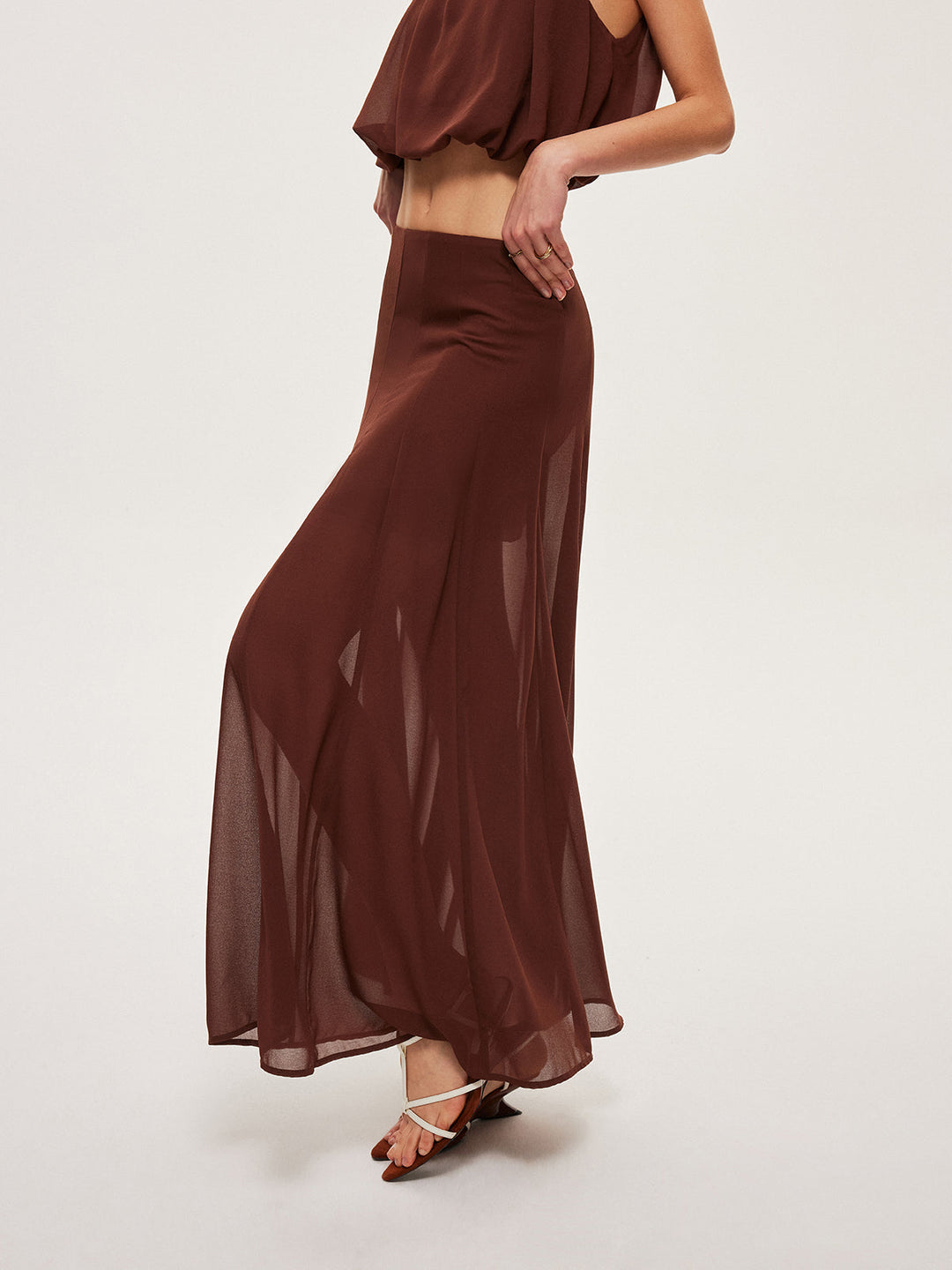 Jupe évasée semi-transparente en mousseline