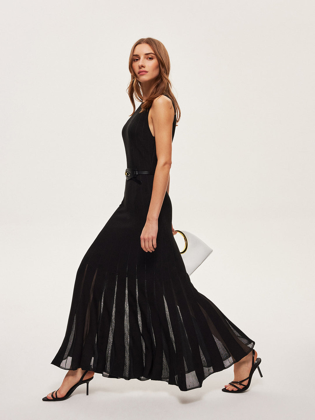 Robe Longue Évasée en Maille Semi-Transparente Sans Ceinture