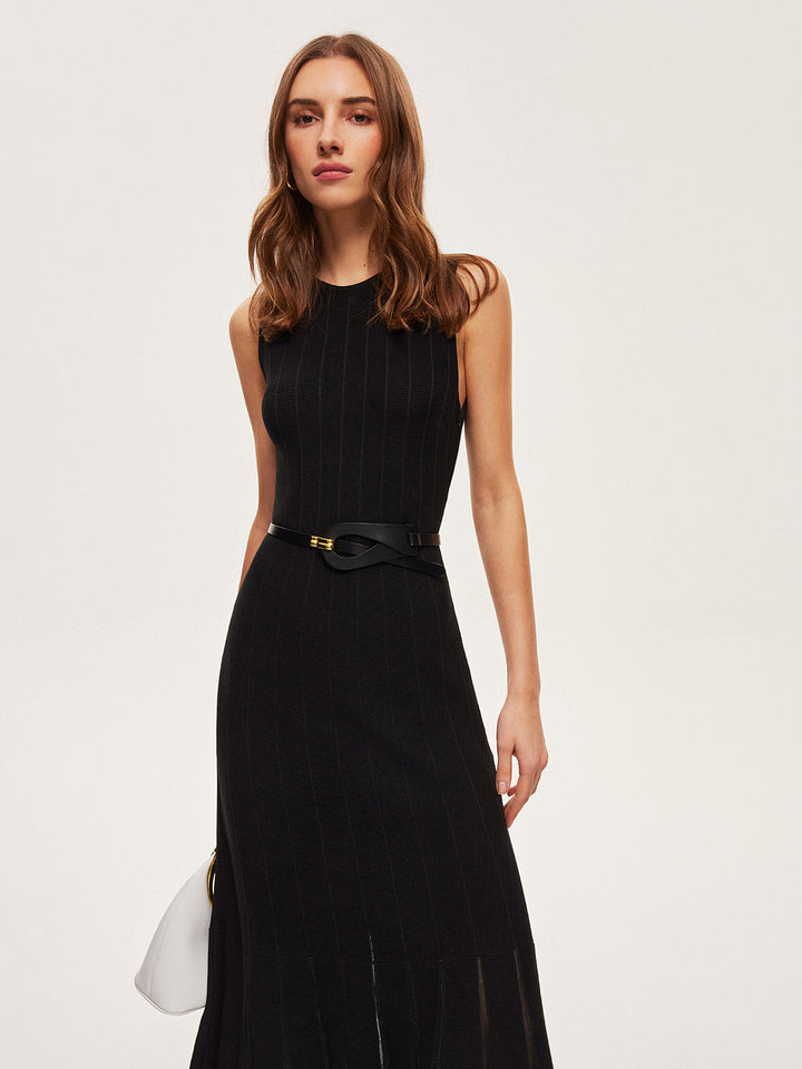 Robe Longue Évasée en Maille Semi-Transparente Sans Ceinture
