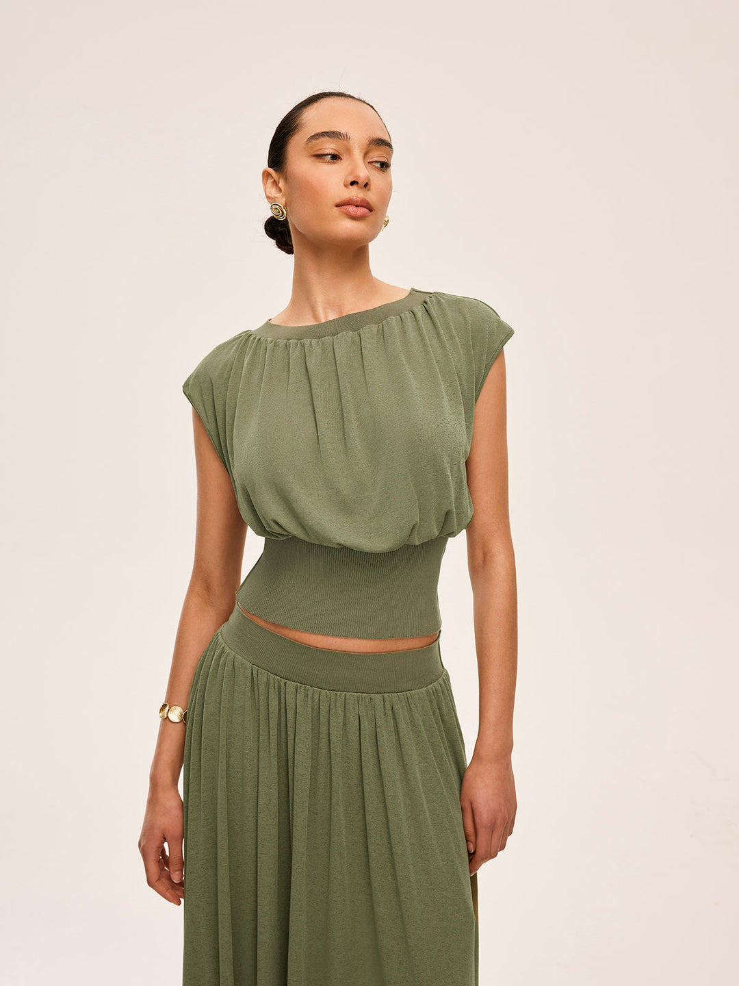 Ensemble haut à taille froncée et jupe fluide