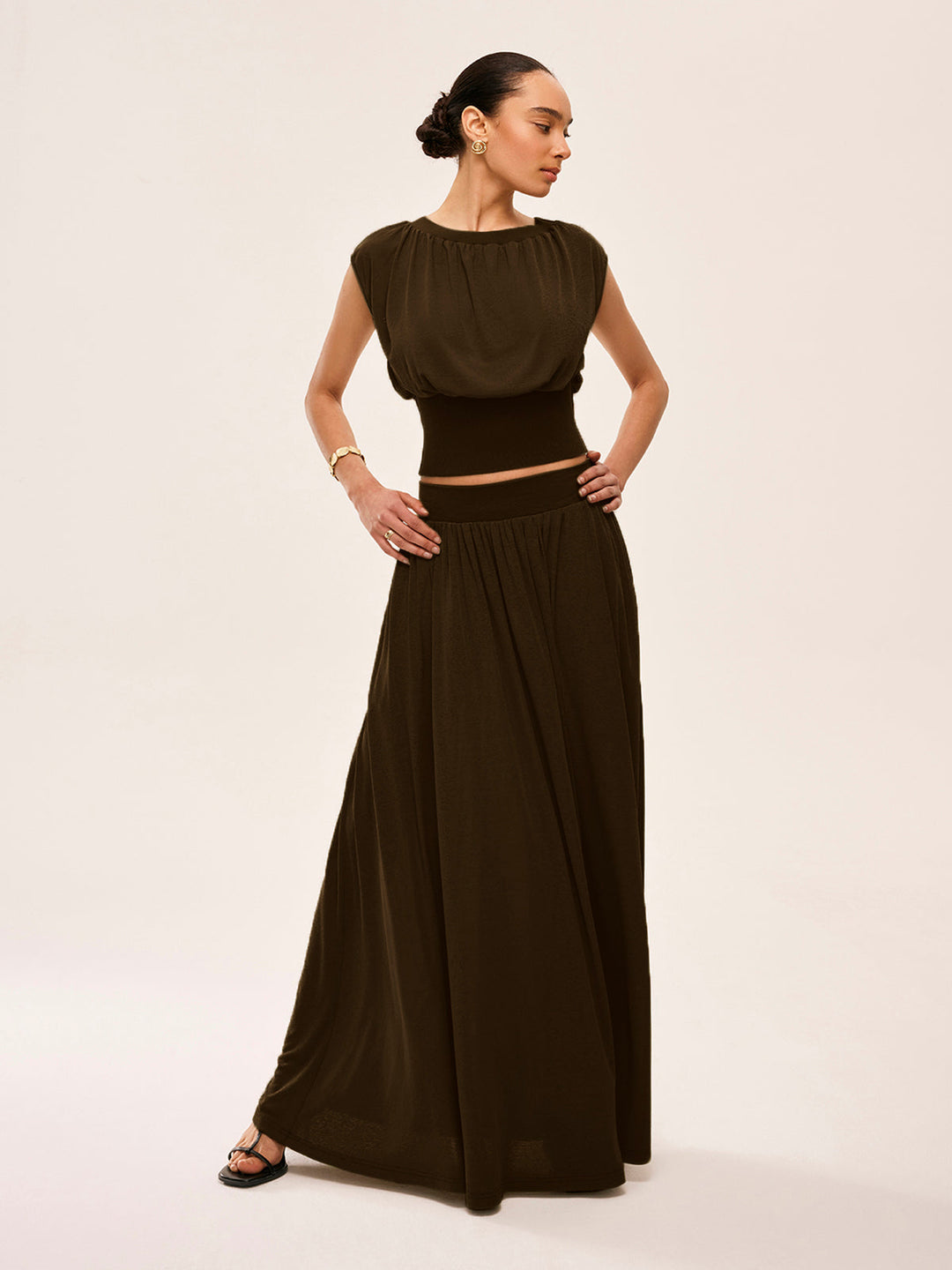 Ensemble haut à taille froncée et jupe fluide